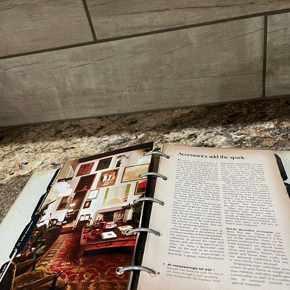 Better Homes and Gardens Decorating Book - 1975 - Picture 5 of 6